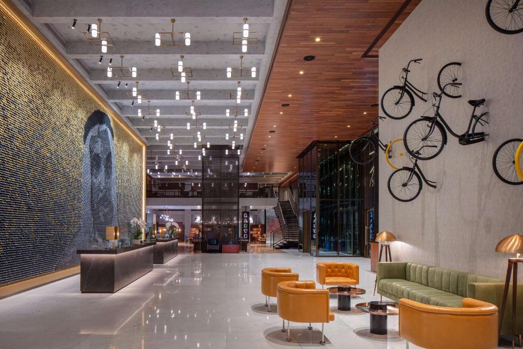 Готель, ОАЕ, Дубай (місто), Doubletree by Hilton Dubai M Square Hotel & Residences