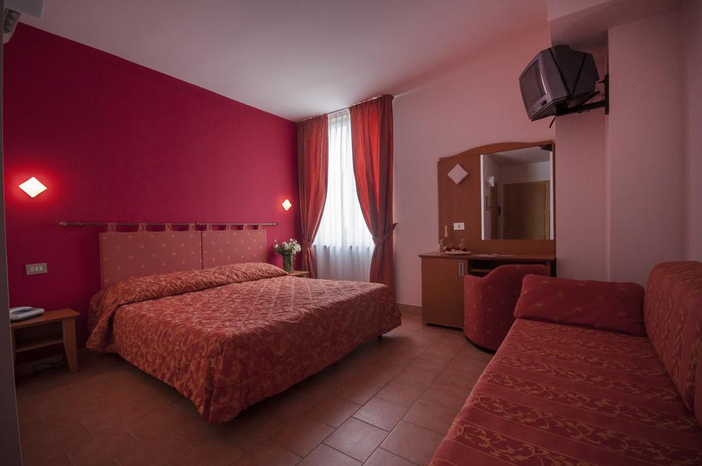 Гарячі тури в готель Blu Hotel Villa Paradiso Village Перуджа Італія
