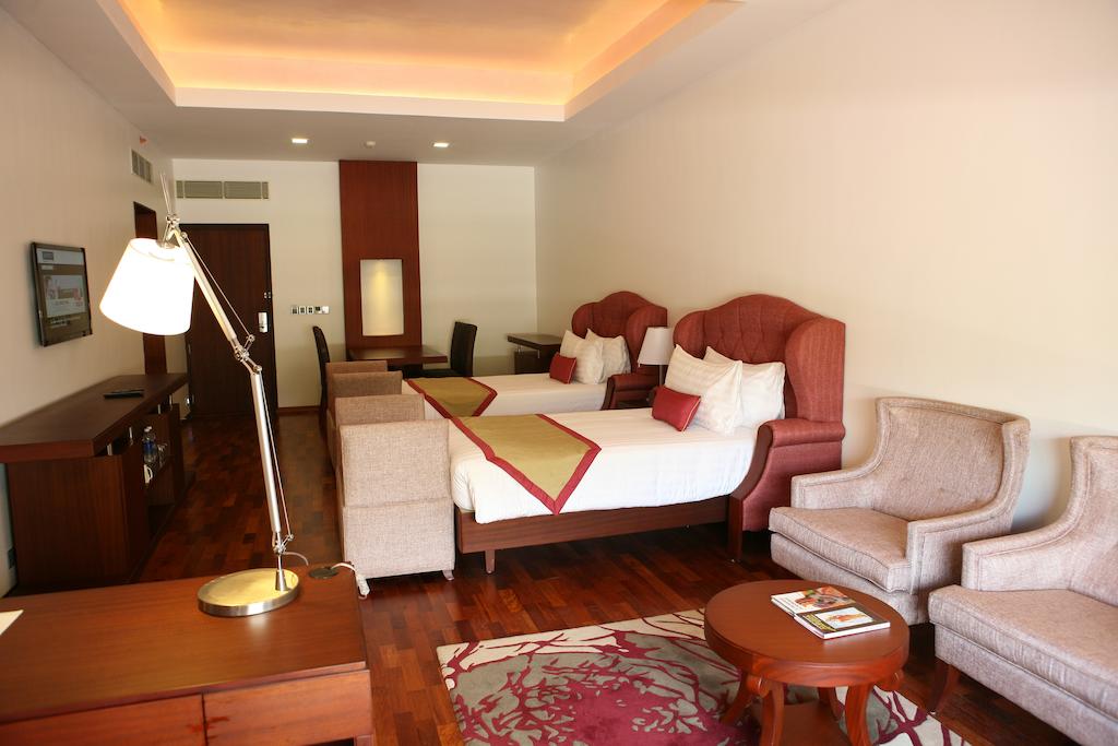 Гарячі тури в готель The Raviz Resort & Spa Ashtamudi Керала Індія