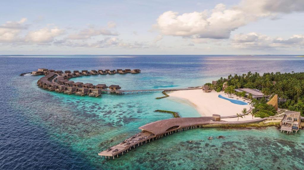 The St. Regis Maldives Vommuli Resort, развлечения