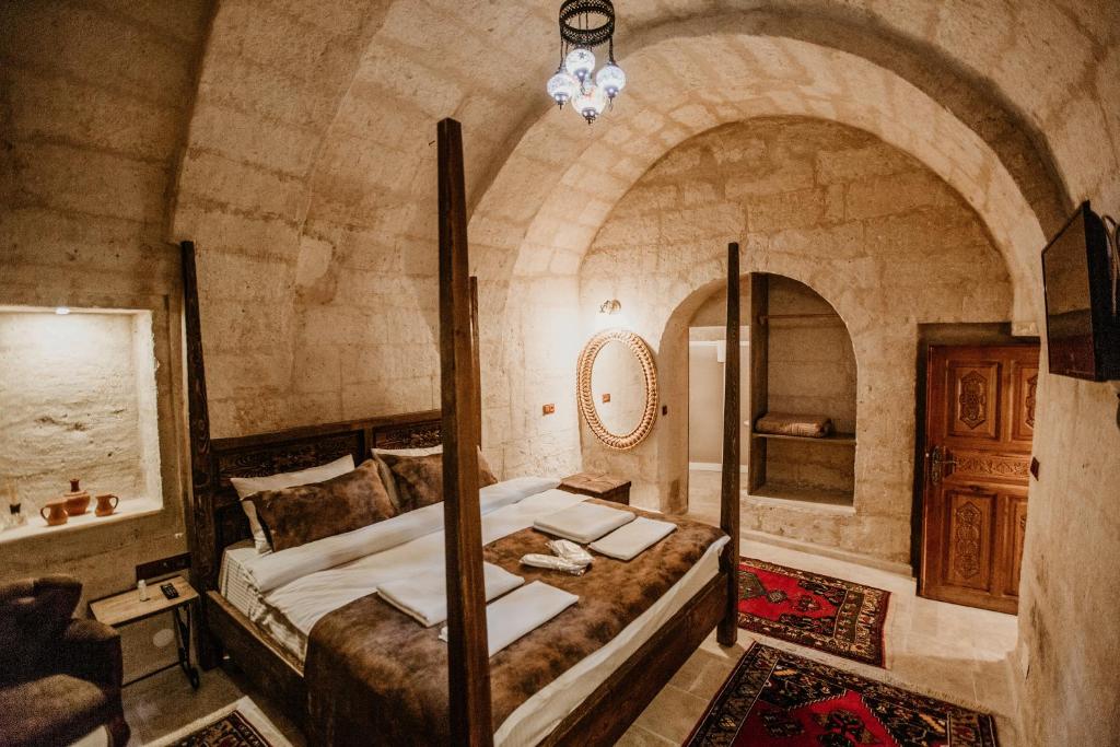 Відпочинок в готелі Romantic Cave Hotel