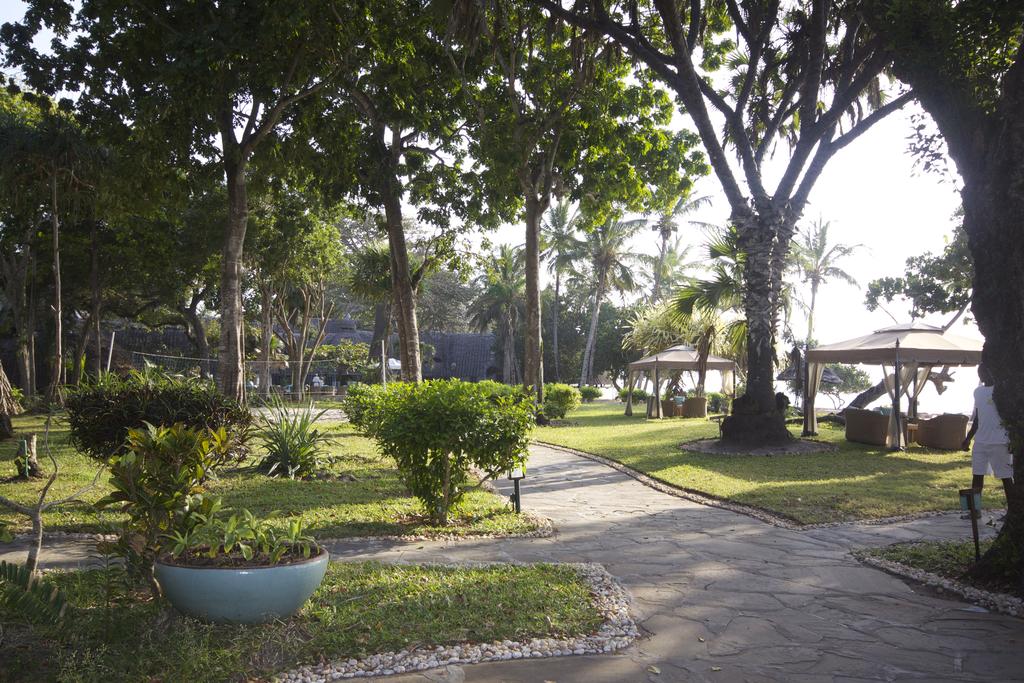 Готель, Момбаса, Кенія, Ocean Village Club