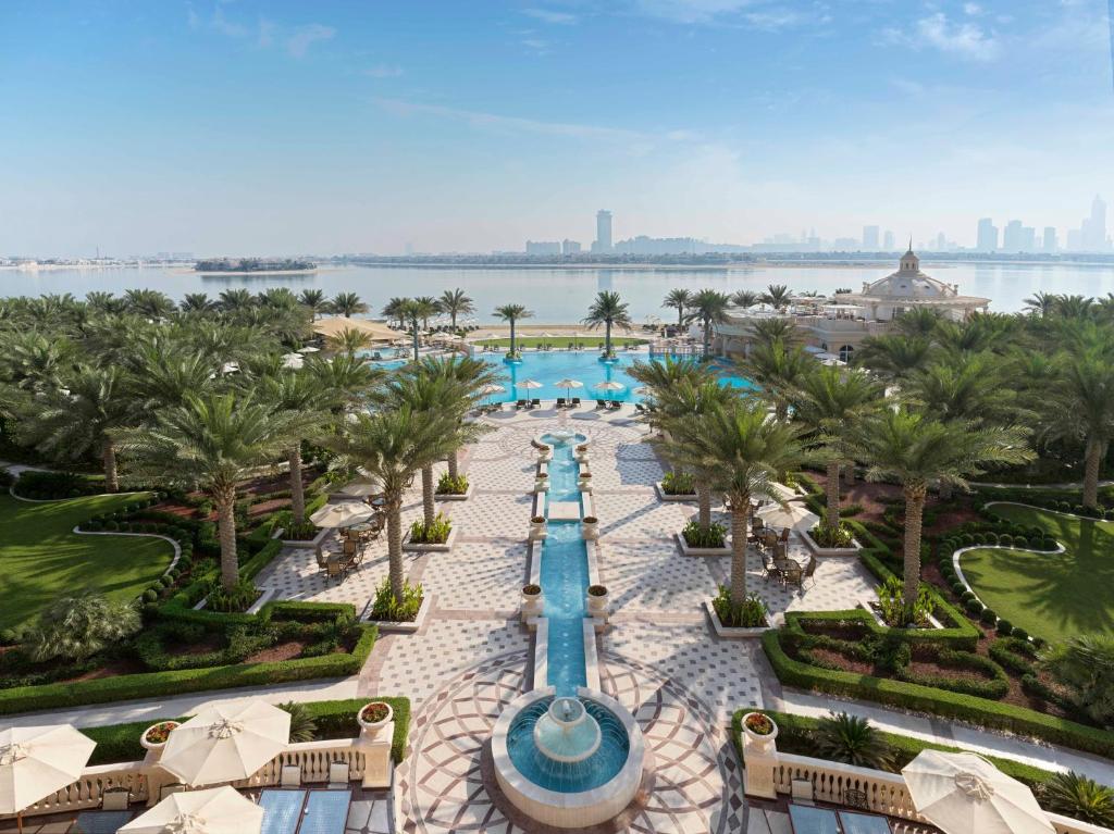 Дубай Пальма Raffles The Palm Dubai