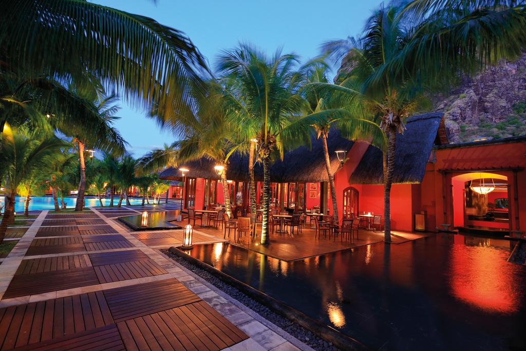Відпочинок в готелі Dinarobin Hotel Golf & Spa Маврикій