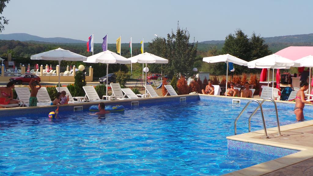 Тури в готель Orios Приморсько Болгарія