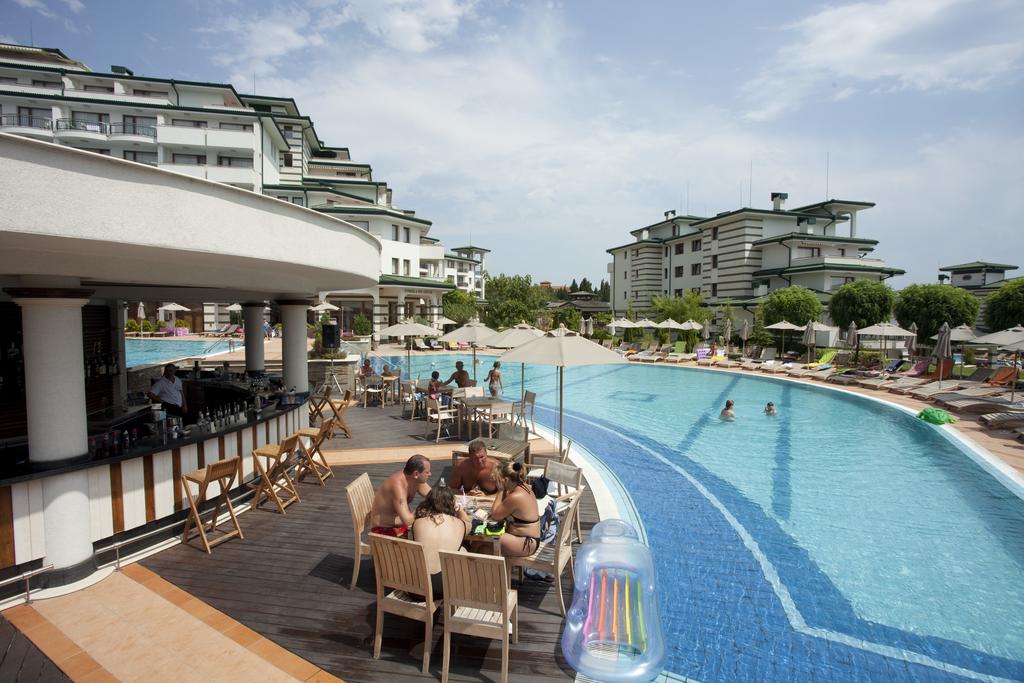 Recenzje hoteli Emerald Resort