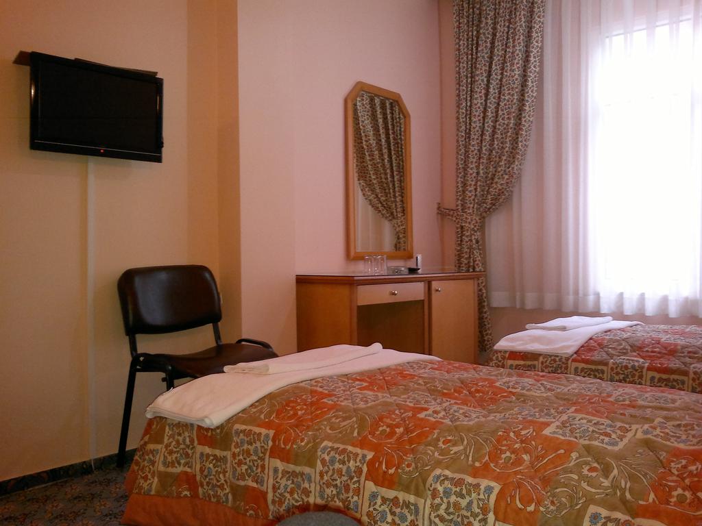 Відпочинок в готелі Yalta