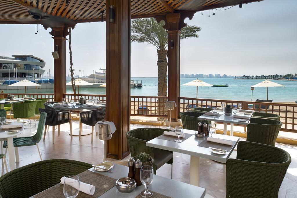 Доха (пляж) Four Seasons Hotel