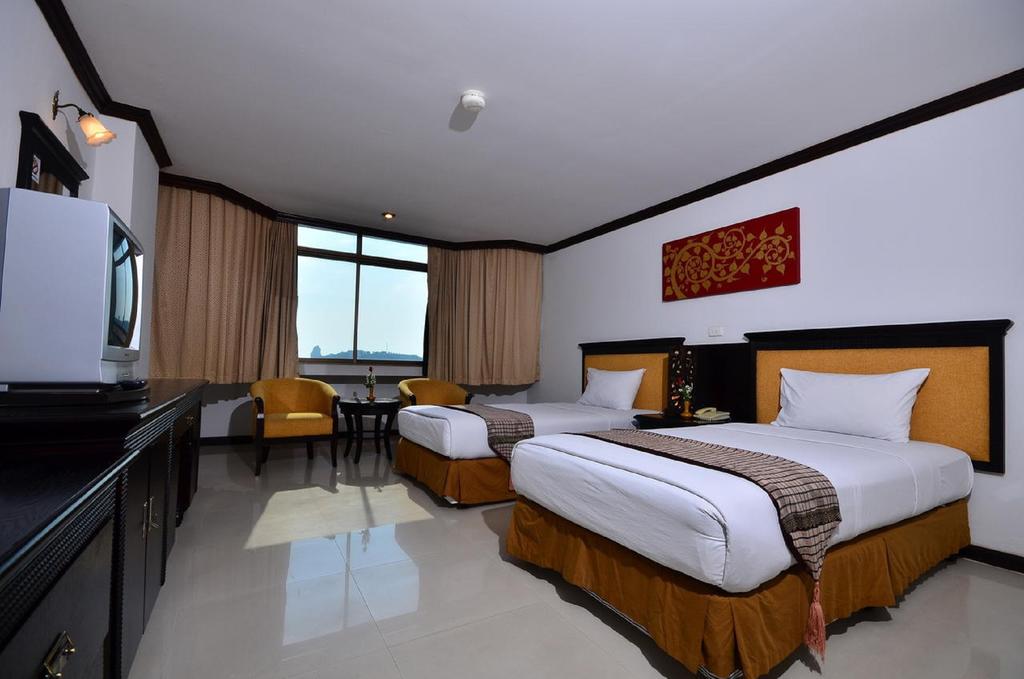 Отзывы гостей отеля Pattaya Centre Hotel