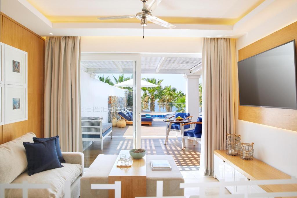 Hotel reviews Minos Imperial Luxury Beach Resort & Spa (ex. Radisson Blu Beach)