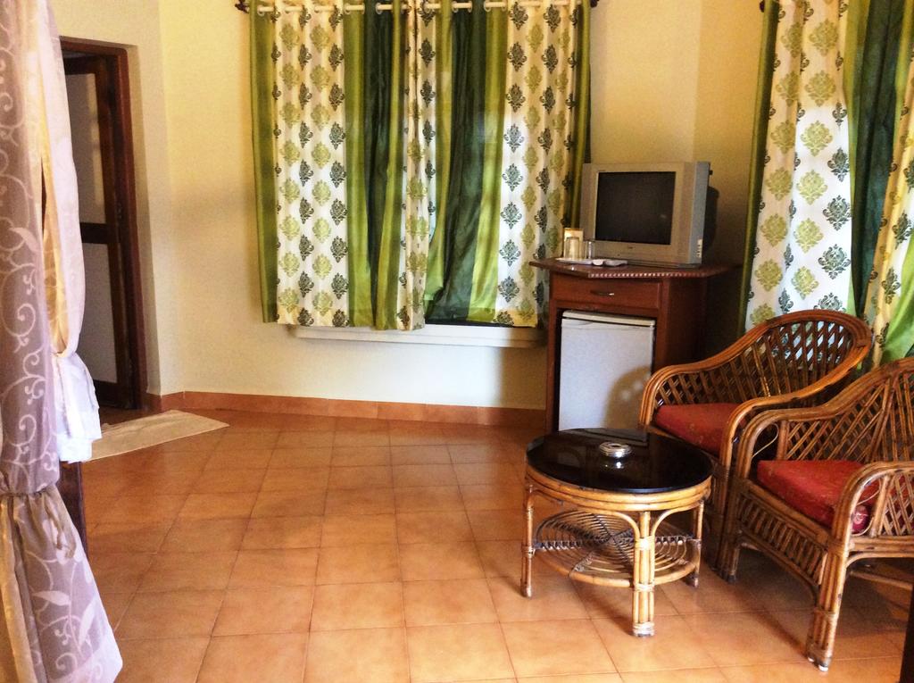 Відпочинок в готелі Leoney Resort Goa Гоа північний Індія