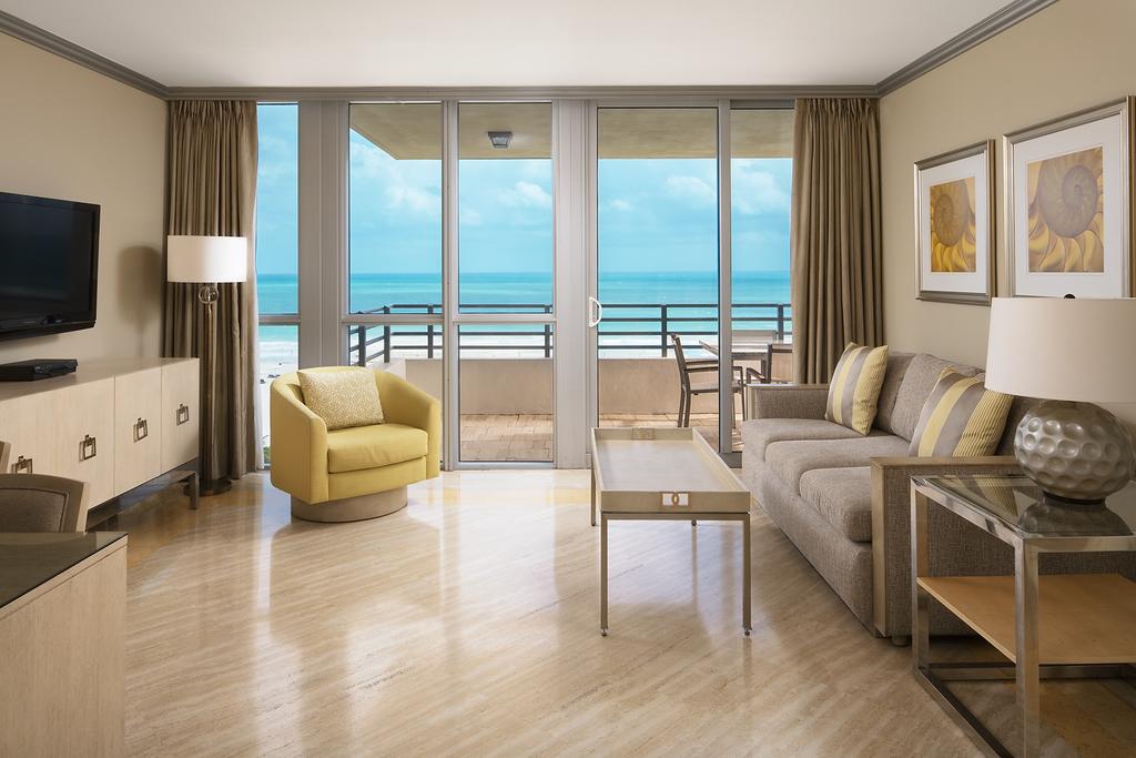Горящие туры в отель Hilton Bentley Майами-Бич
