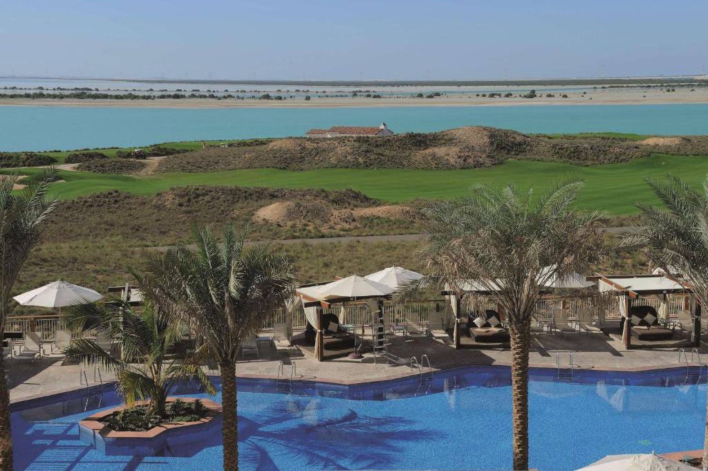 Odpoczynek w hotelu Radisson Blu Hotel Abu Dhabi Yas Island Abu Dabi Zjednoczone Emiraty Arabskie