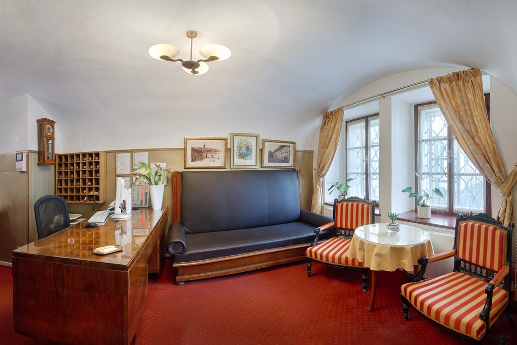 Горящие туры в отель Waldstein  Hotel Прага