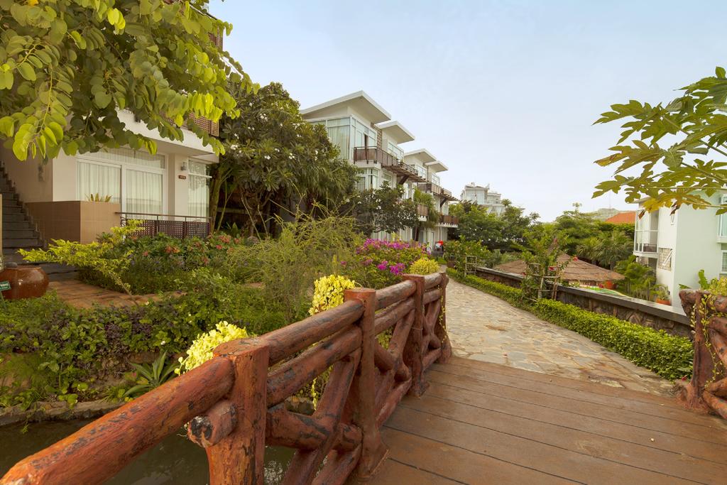 Відпочинок в готелі Seaside Resort Vung Tau Вунг Тау В'єтнам