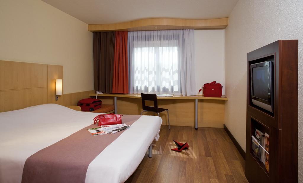 Tours to the hotel Ibis Budapest Heroes Square Budapest Hungary