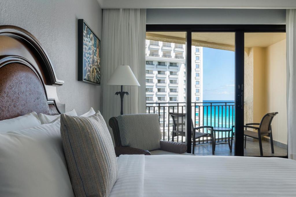 Фото отеля Casamagna Marriott Cancun Resort