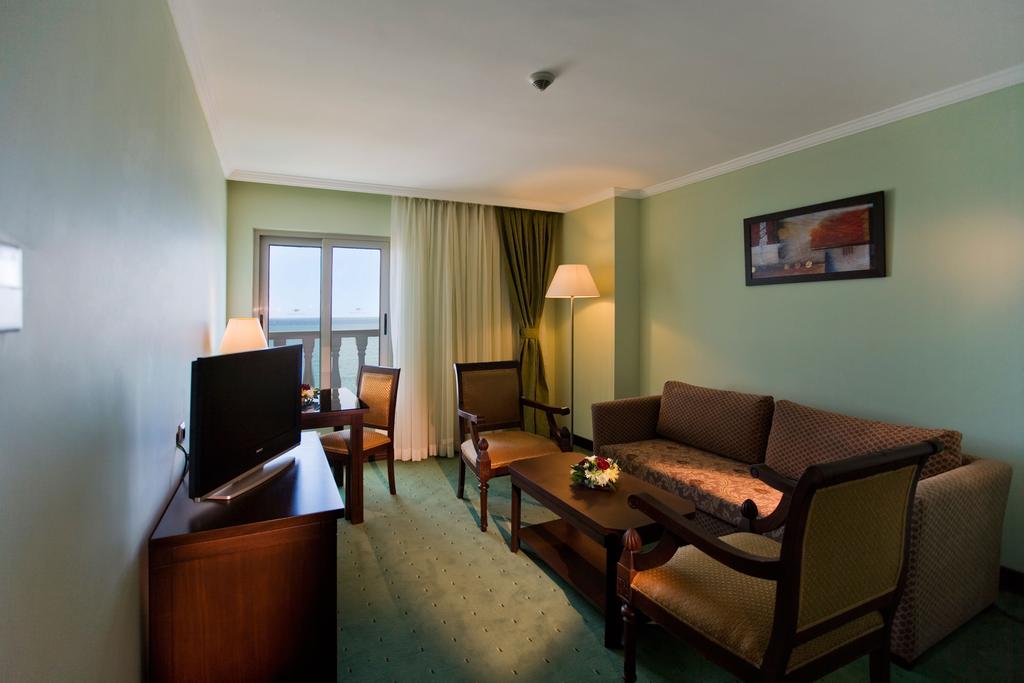 Відгуки гостей готелю Crowne Plaza Antalya