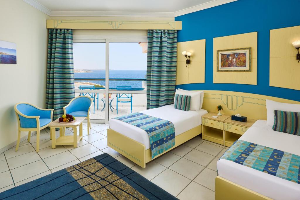 Отель, Dreams Beach Resort
