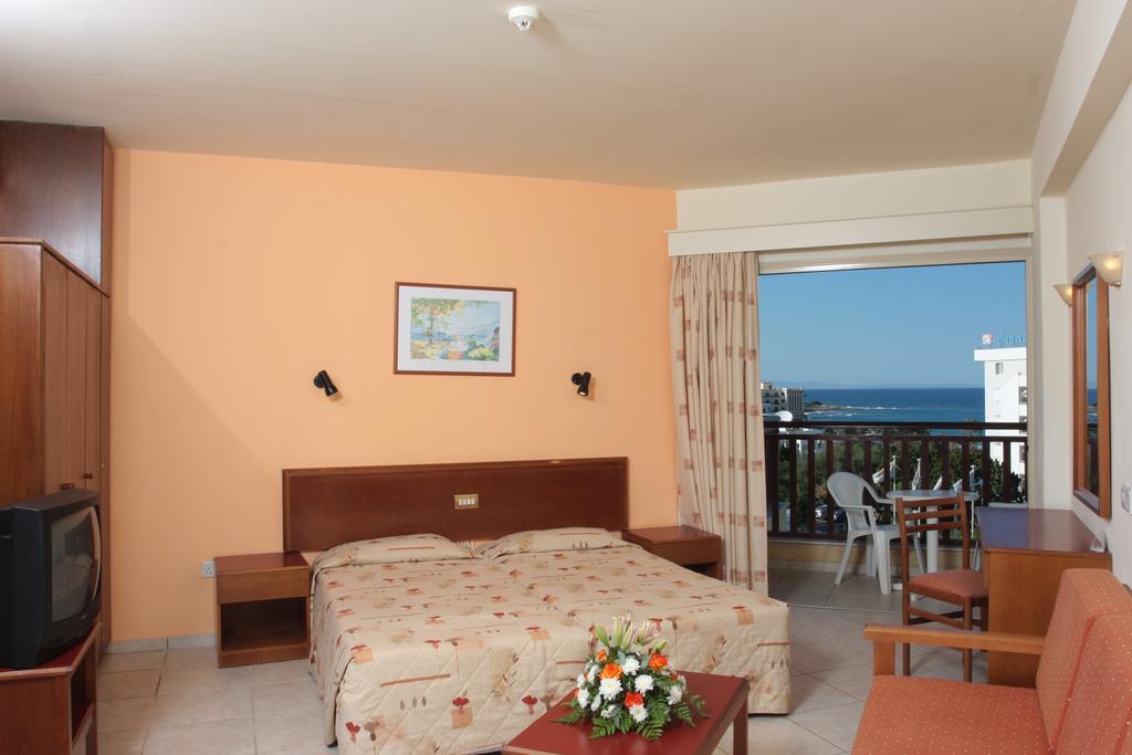 Відпочинок в готелі Fun&Sun Vangelis Hotel Протарас Кіпр