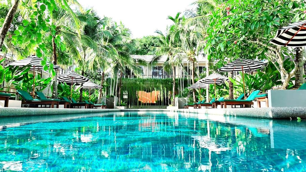 Отель, Signature Phuket Resort