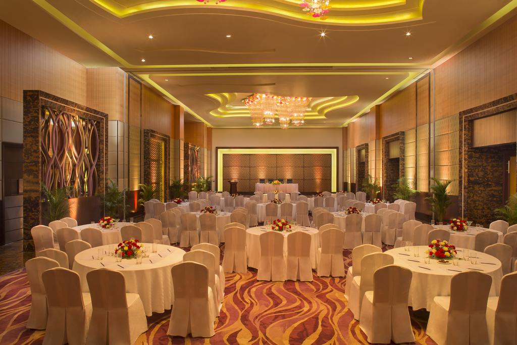 Radisson Blu Hotel Indore, Индия, Индаур, туры, фото и отзывы