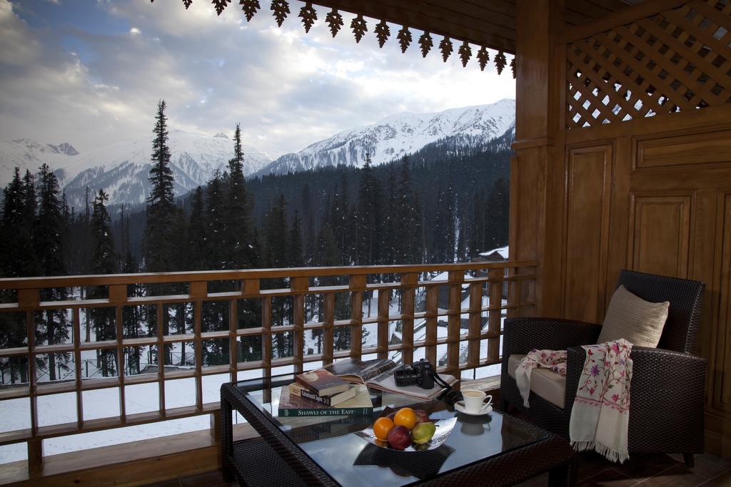 Горящие туры в отель The Khyber Himalayan Resort & Spa