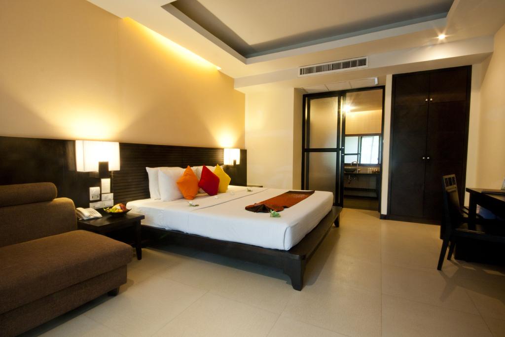 Відпочинок в готелі Sunrise Tropical Resort & Spa