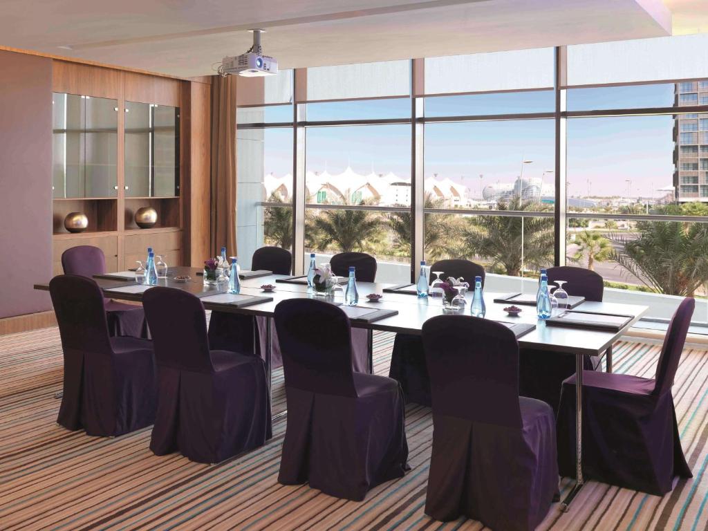 Opinie gości hotelowych Radisson Blu Hotel Abu Dhabi Yas Island