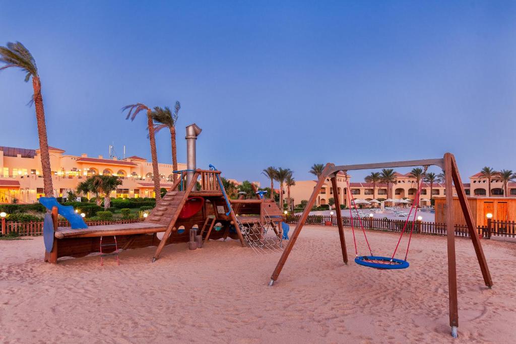 Cleopatra Luxury Resort Makadi Bay Egipt ceny