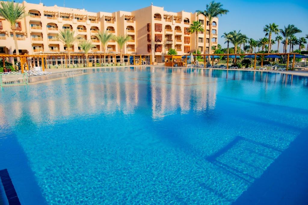 Хургада Continental Hotel Hurghada (ex. Movenpick Resort Hurghada)
