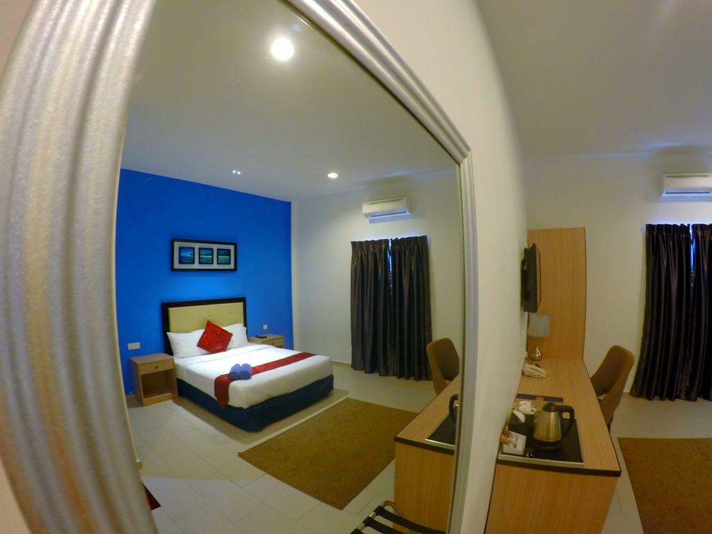 Горящие туры в отель Royal Agate Beach Resort Лангкави Малайзия