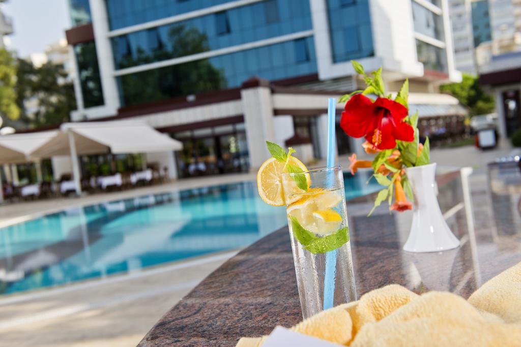 Oz Hotels Antalya Hotel фото и отзывы