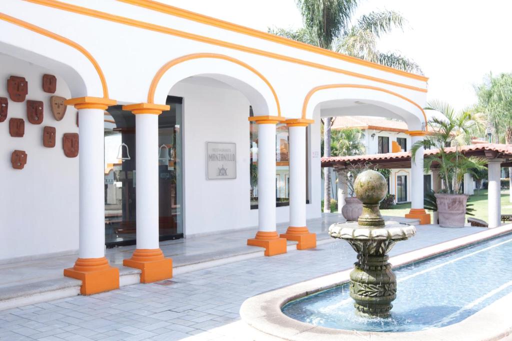 Отель, Mision Colima