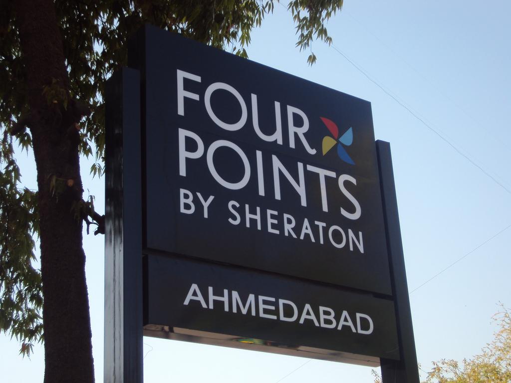 Отель, Four Points by Sheraton Ahmedabad