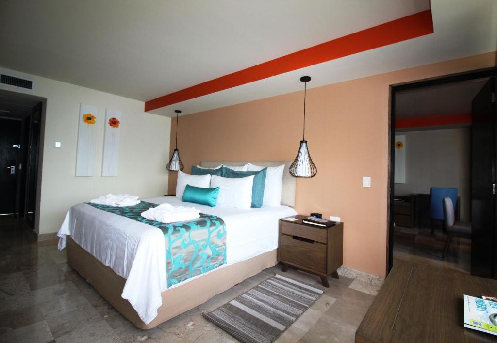 Отзывы об отеле Dreams Sands Cancun Resort & Spa