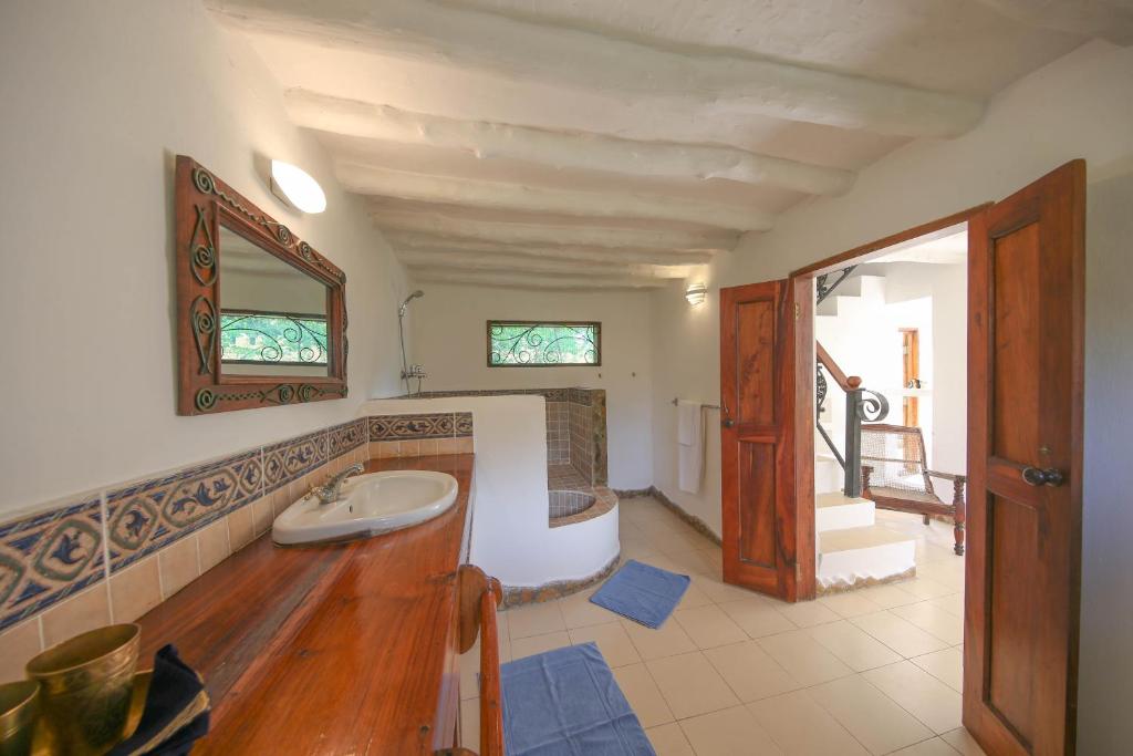 Отель, Танзания, Мафия (остров), Kinasi Lodge
