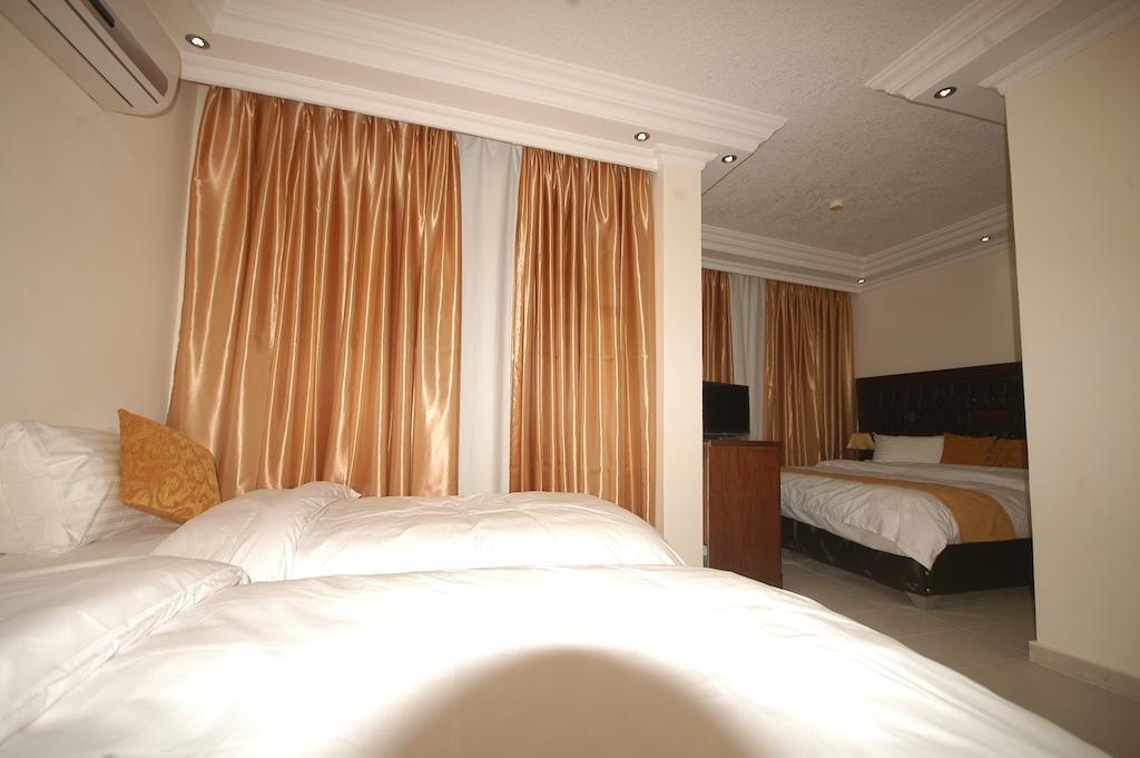 Відпочинок в готелі Sharah Mountains Hotel Петра