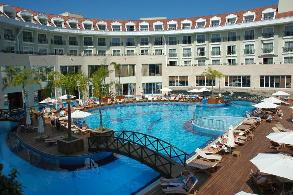 Горящие туры в отель Meder Resort Hotel