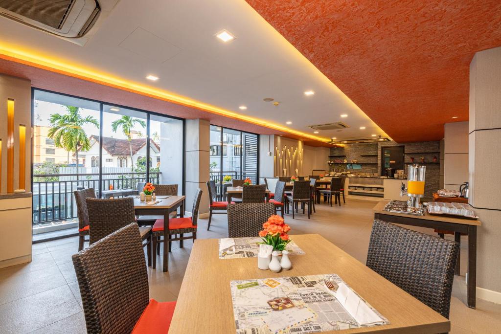 Отель, Citrus Patong Hotel by Compass Hospitality (ex. Eastin Easy Patong)
