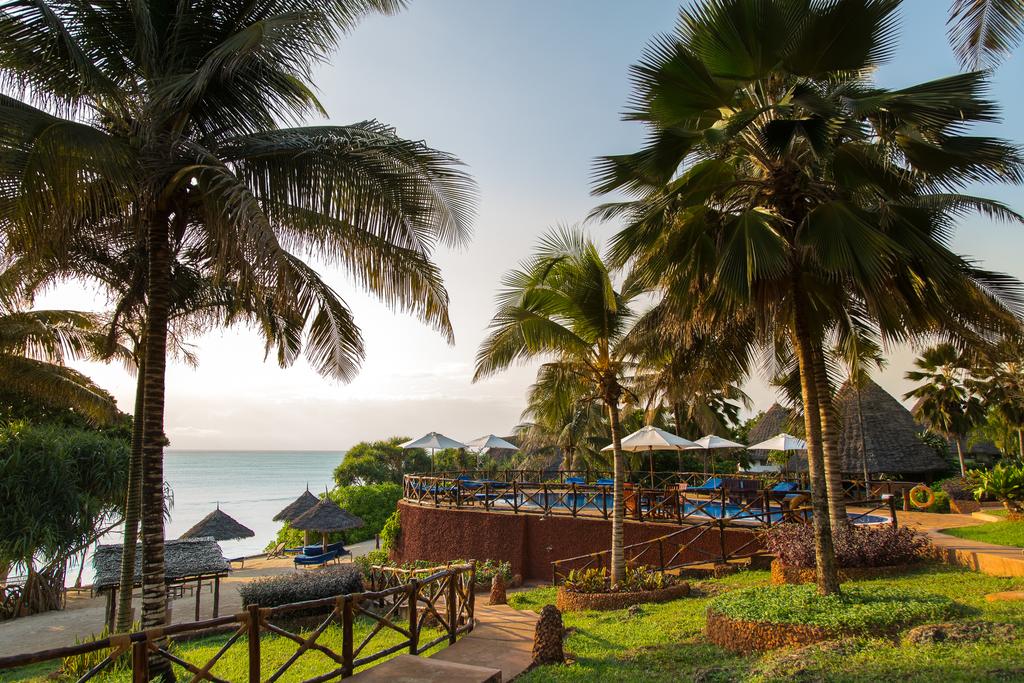 Отзывы про отдых в отеле, Ras Nungwi Beach Hotel