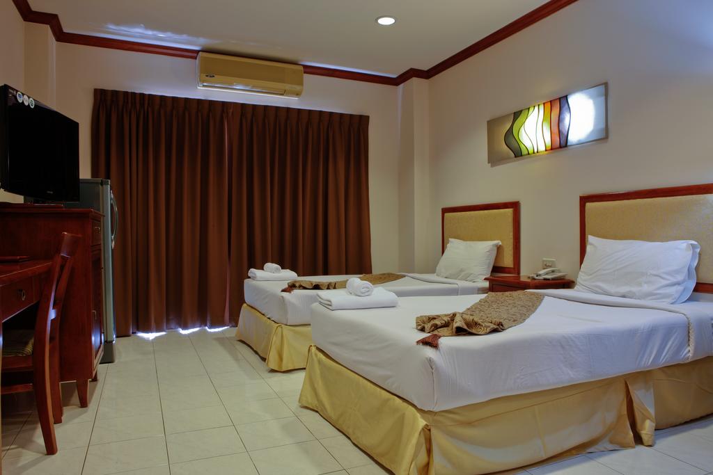 Відпочинок в готелі Inn House Центр Паттайї  Таїланд