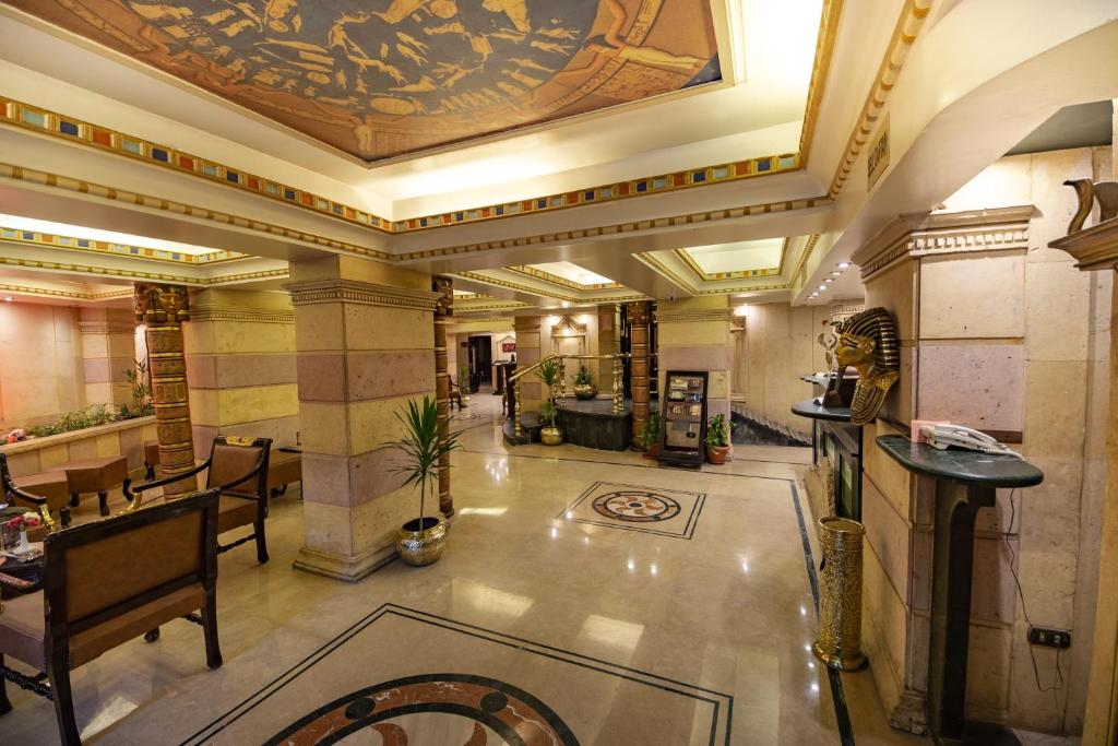 Zayed Hotel, Kair