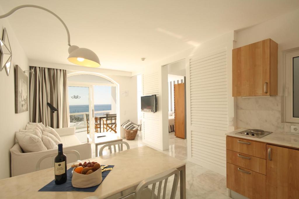 Marina Bayview Apartamentos Іспанія ціни