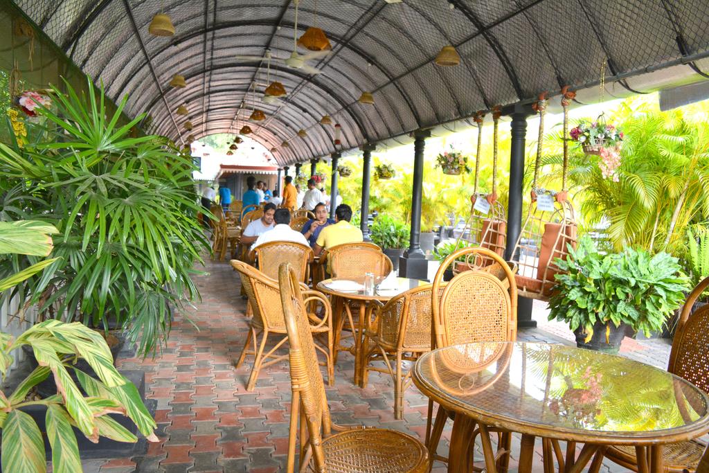 Hotel rest Jkab Park Hotel Trincomalee Sri Lanka