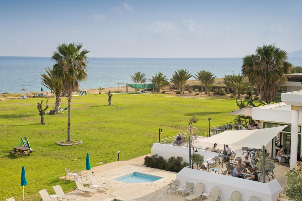 Natura Beach Hotel, Polityka ceny