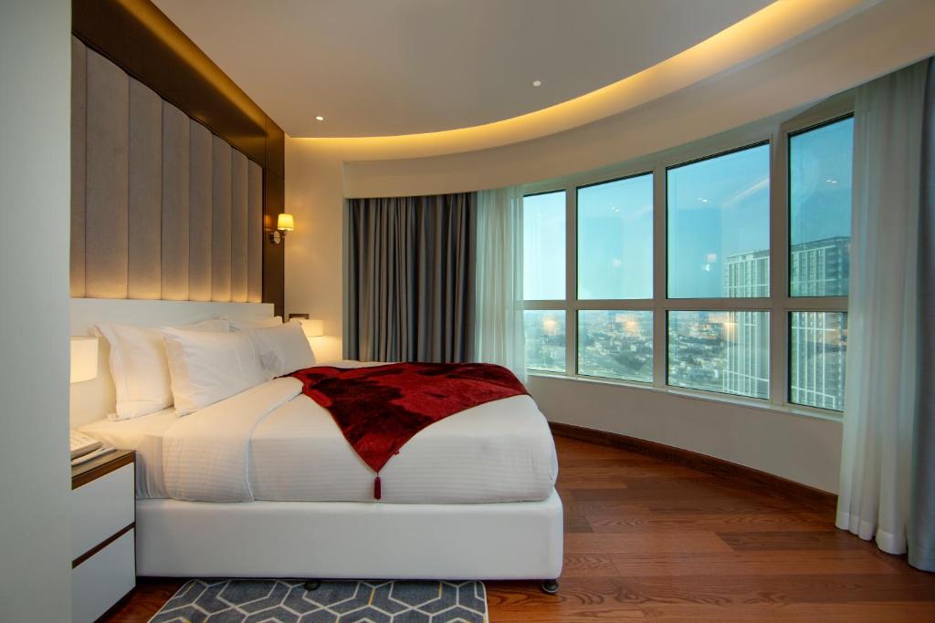 Number One Tower Suites, APP