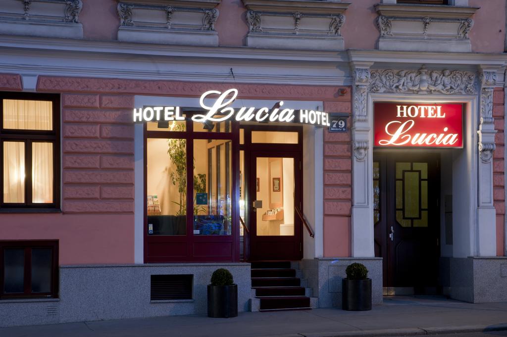 Hotel, 3, Lucia
