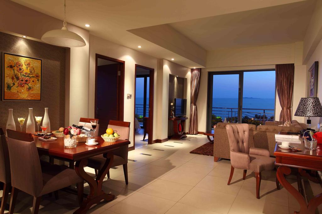 Горящие туры в отель La Costa Resort Sanya Bay