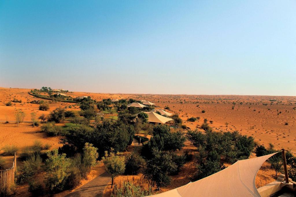 Al Maha, a Luxury Collection Desert Resort & Spa, Курорт в пустелі ціни